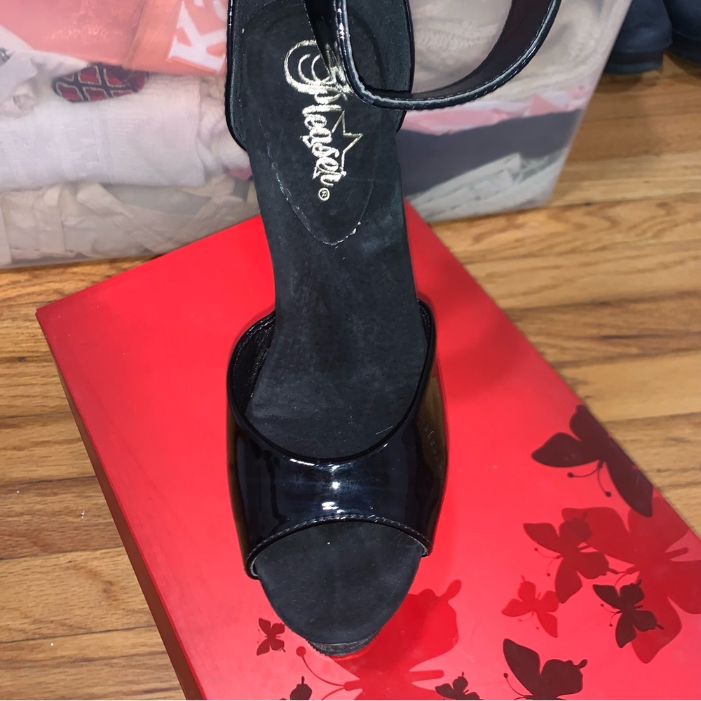 Please heels - Picture 3 of 5